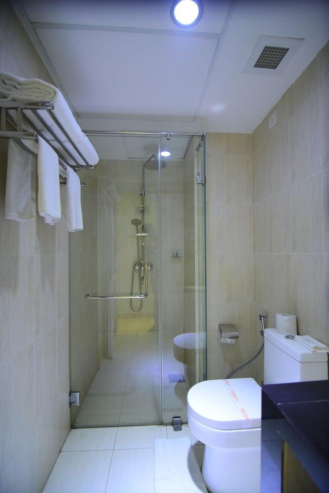 קולומבו Thilhara Days Inn מראה חיצוני תמונה