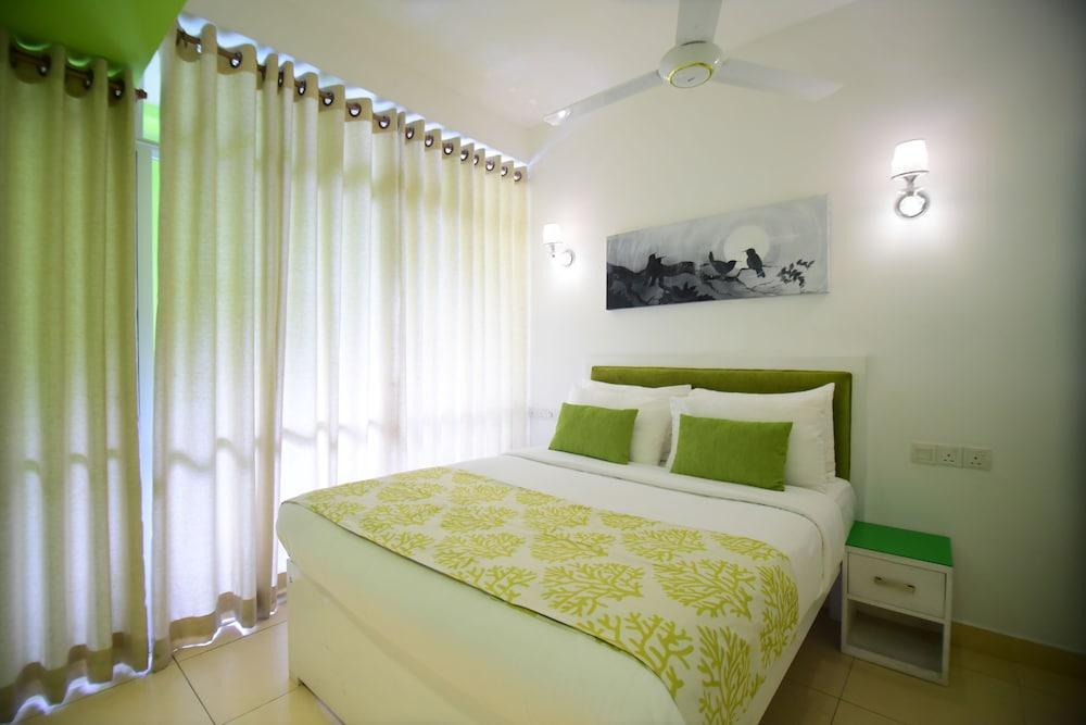 קולומבו Thilhara Days Inn מראה חיצוני תמונה