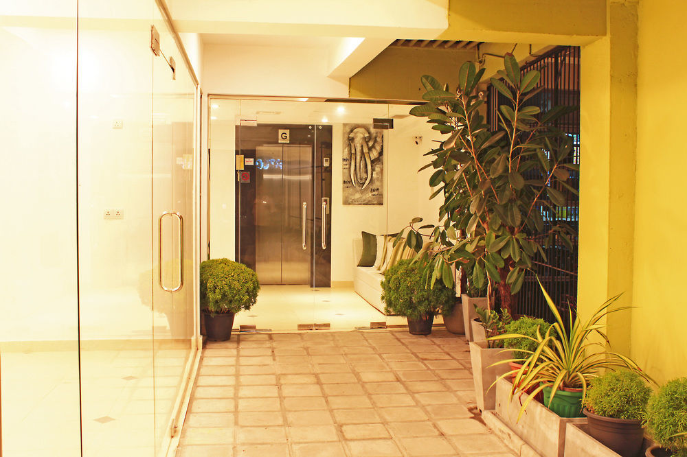 קולומבו Thilhara Days Inn מראה חיצוני תמונה